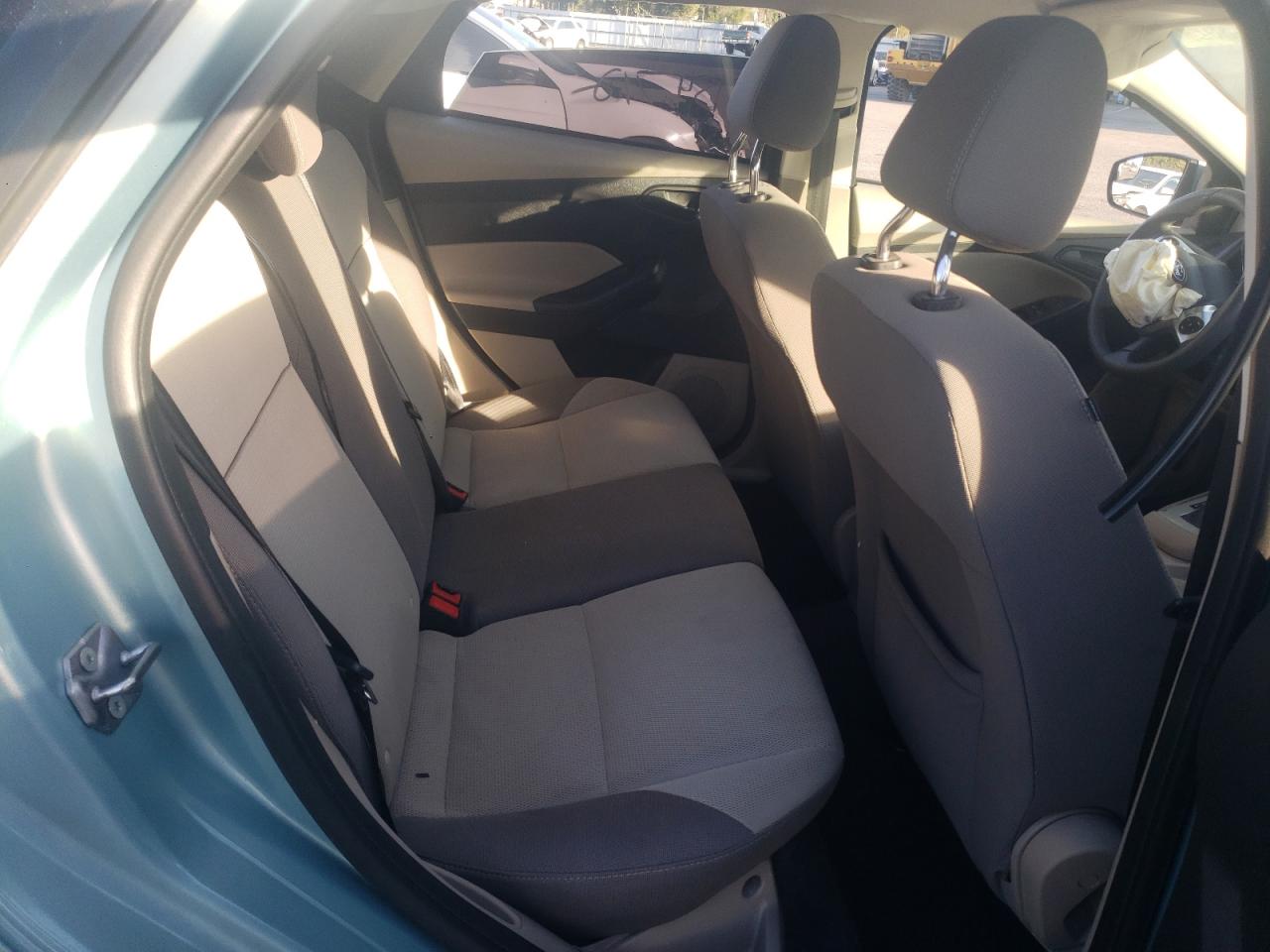 Photo 6 from auction – 2012 FORD FOCUS SE with VIN 1FAHP3K23CL204461