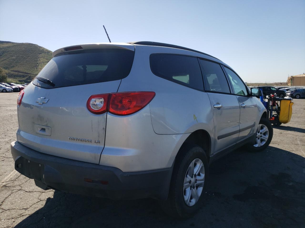 Zdjęcie 4 z aukcji – 2011 CHEVROLET TRAVERSE L z VIN 1GNKRFED3BJ111594