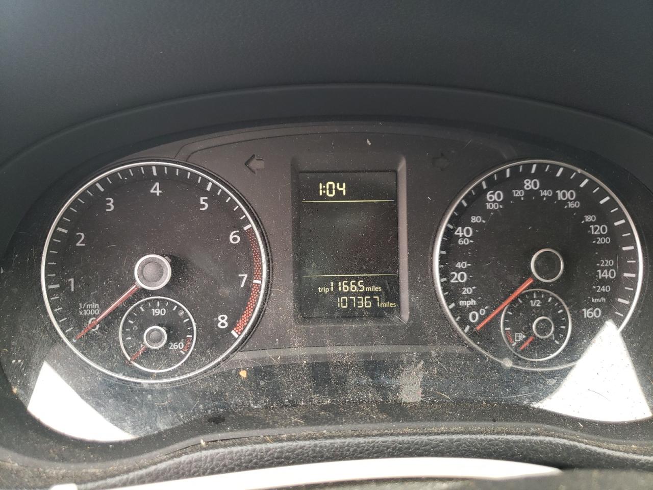 Photo 8 from auction – 2014 VOLKSWAGEN PASSAT S with VIN 1VWAT7A37EC079733
