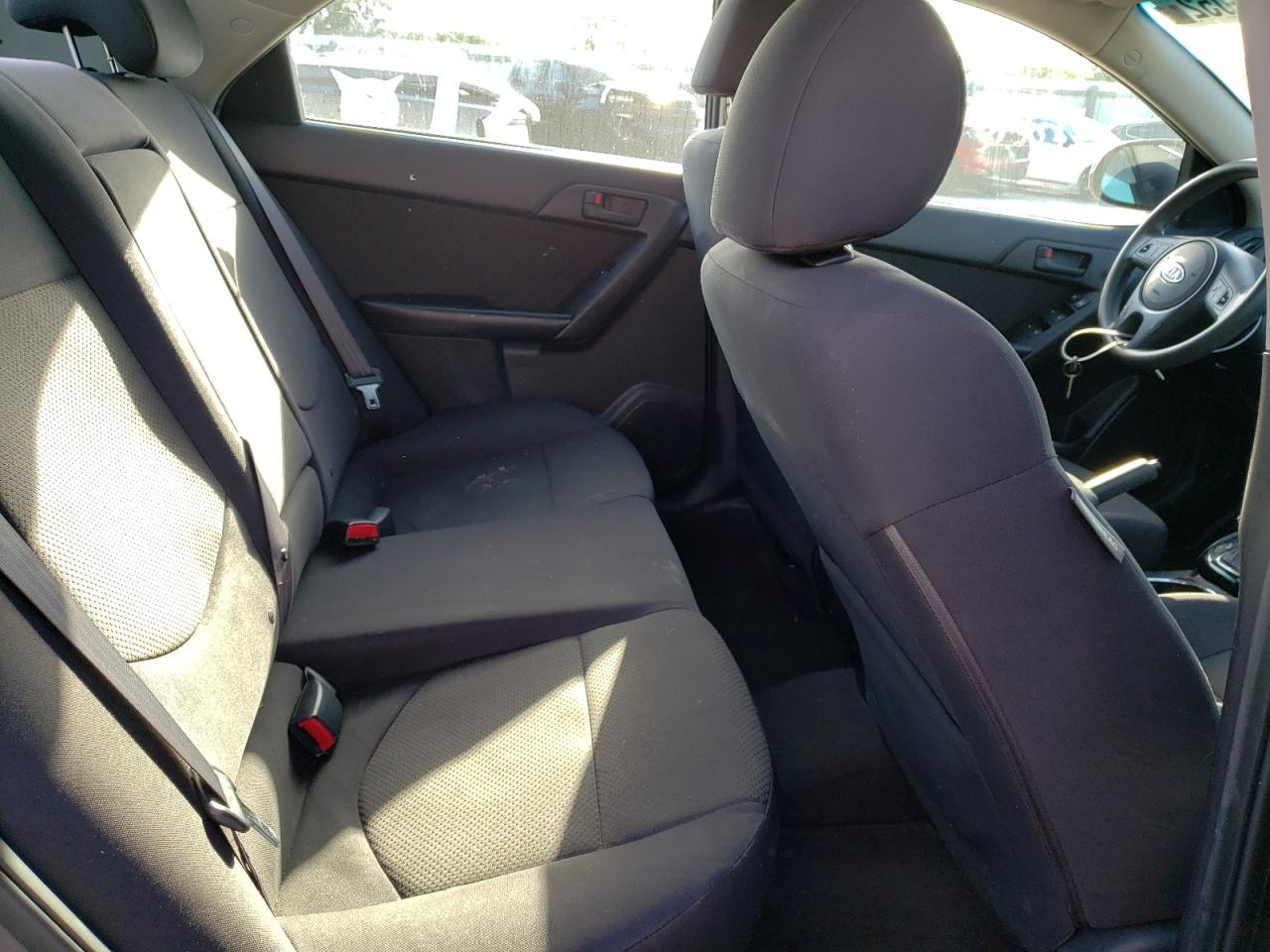 Photo 6 from auction – 2012 KIA FORTE EX with VIN KNAFU4A20C5506888