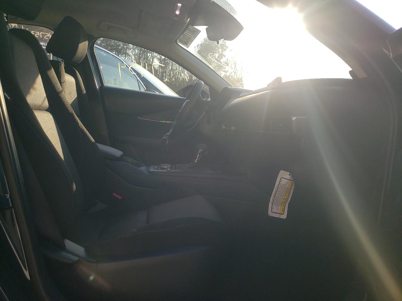 Photo 5 from auction – 2020 MAZDA CX-30 with VIN 3MVDMABL9LM139384