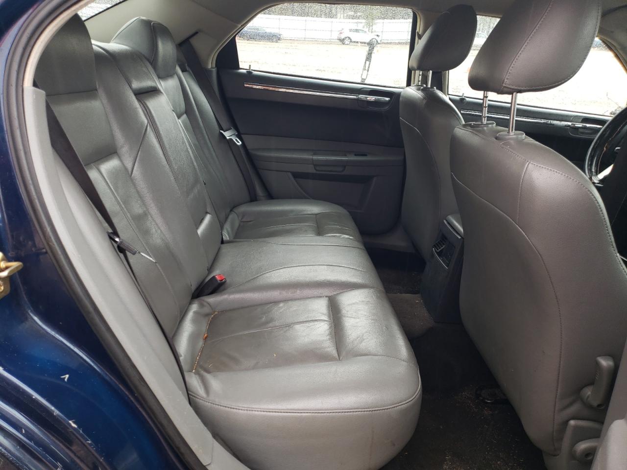 Photo 6 from auction – 2005 CHRYSLER 300 TOURIN with VIN 2C3JA53G45H130779
