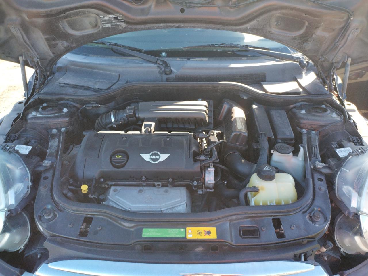 Foto 7 de la subasta – 2011 MINI COOPER CLU con VIN WMWZF3C5XBT187745