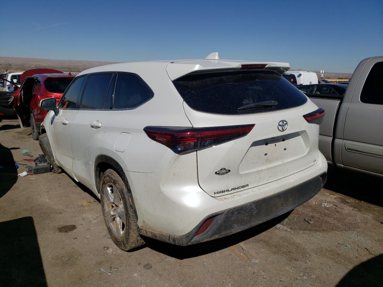 Photo 3 from auction – 2021 TOYOTA HIGHLANDER with VIN 5TDZZRAHXMS515337