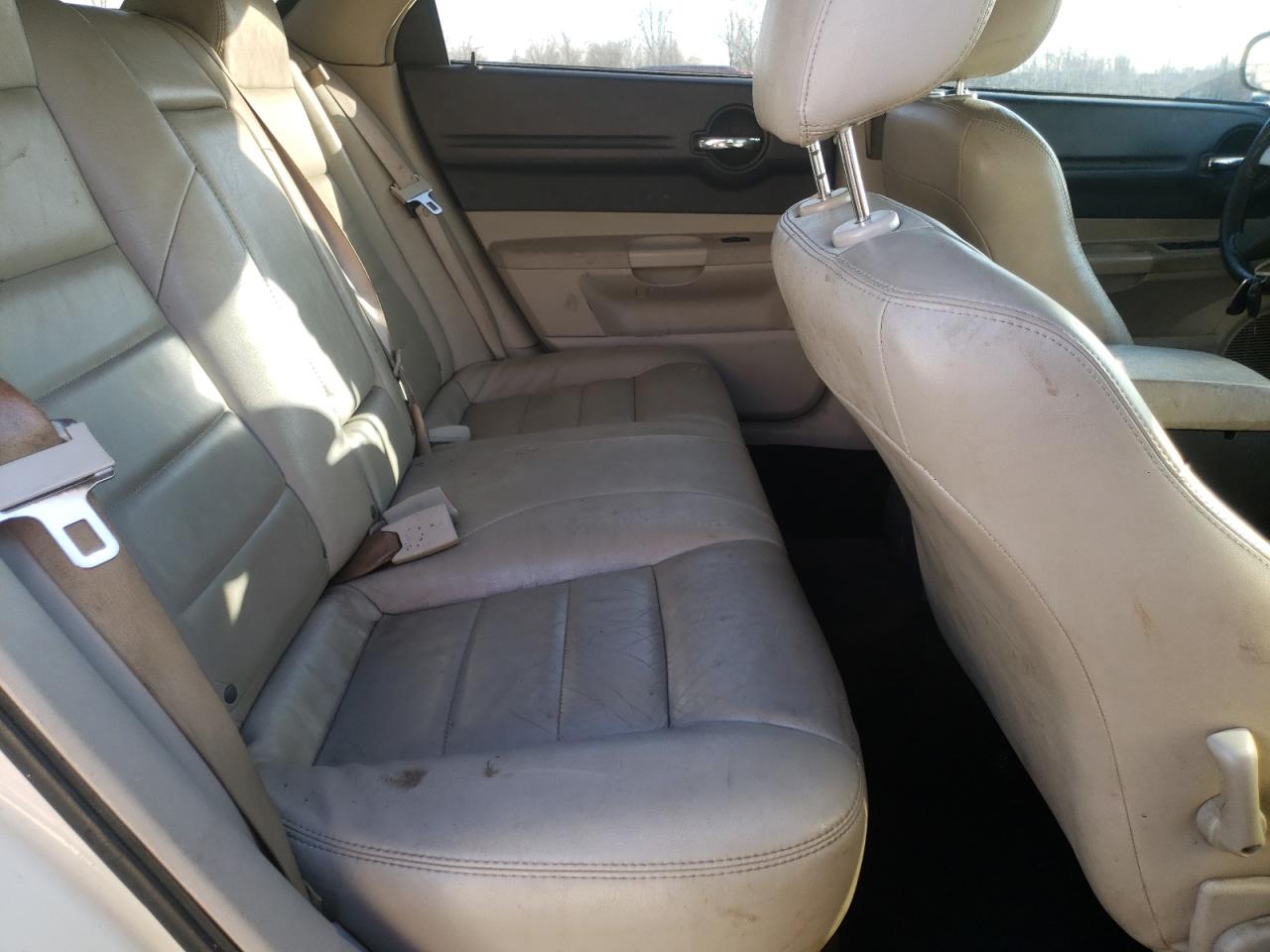 Photo 6 from auction – 2005 DODGE MAGNUM SXT with VIN 2D4FV48V45H561939