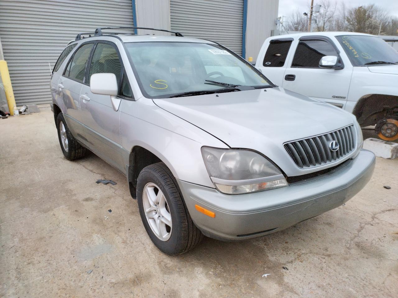 LEXUS RX 300 1999 with VIN JT6HF10UXX0045667 - Photo from auction
