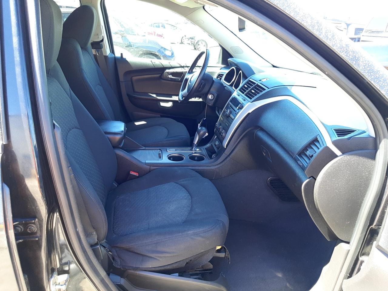 Photo 5 from auction – 2012 CHEVROLET TRAVERSE L with VIN 1GNKRGED8CJ212525