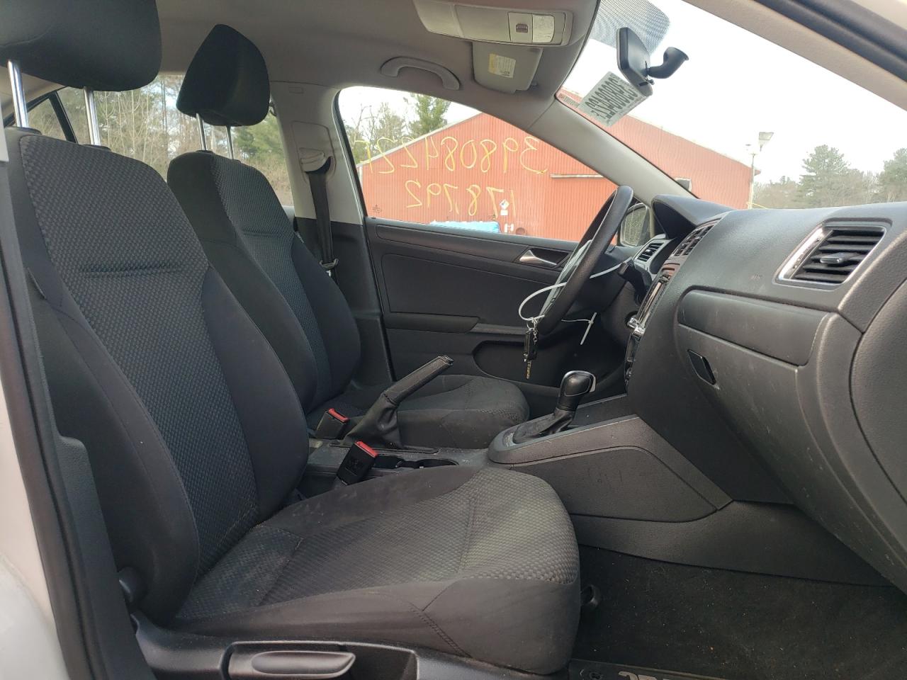 Photo 5 from auction – 2011 VOLKSWAGEN JETTA BASE with VIN 3VW2K7AJ9BM360237