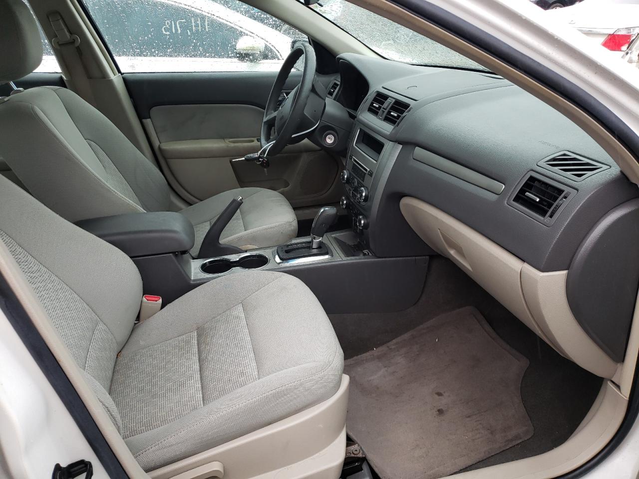 Photo 5 from auction – 2010 FORD FUSION S with VIN 3FAHP0GA8AR296647