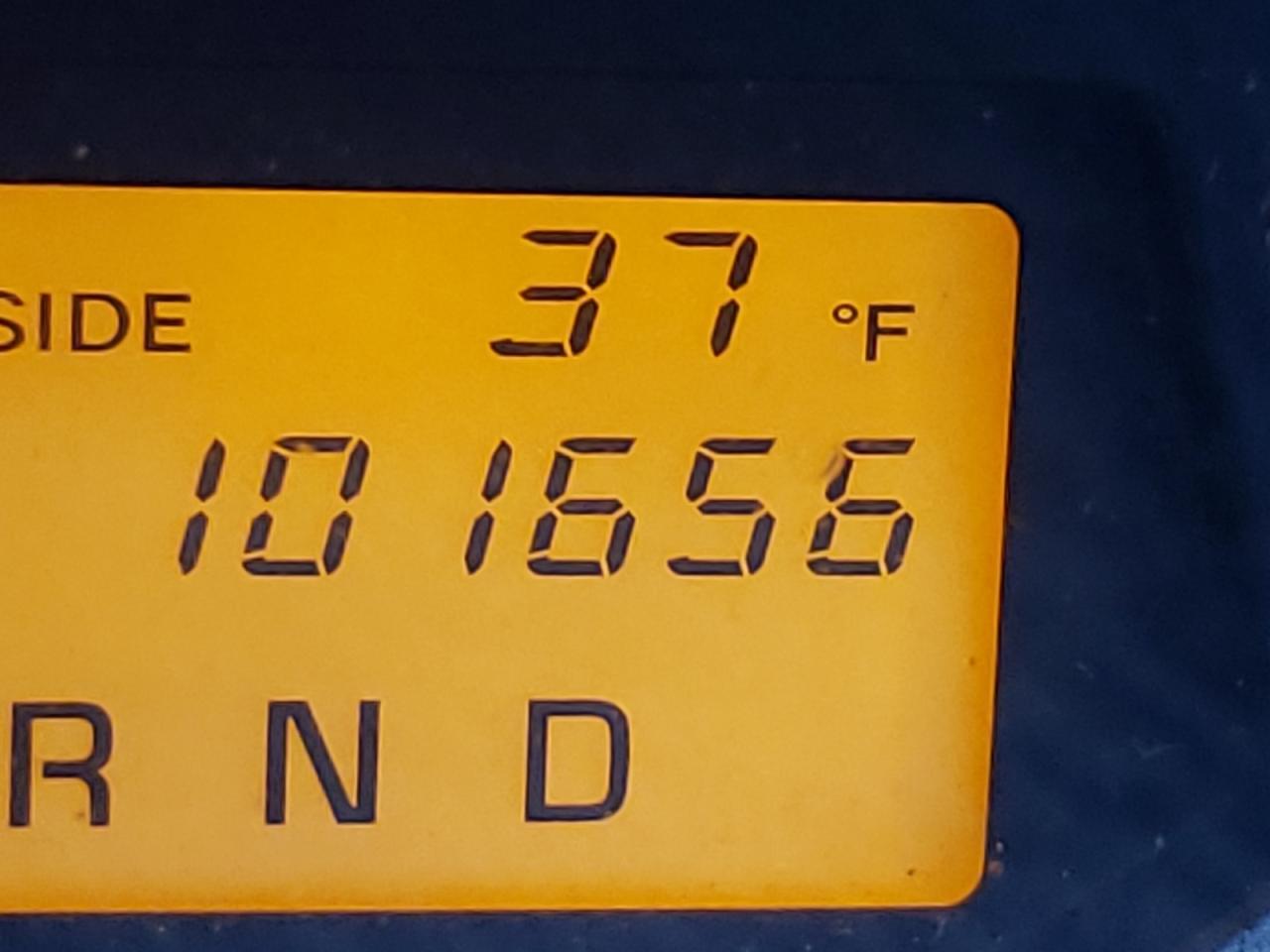 Photo 8 from auction – 2006 TOYOTA RAV4 with VIN JTMZD33V466016633