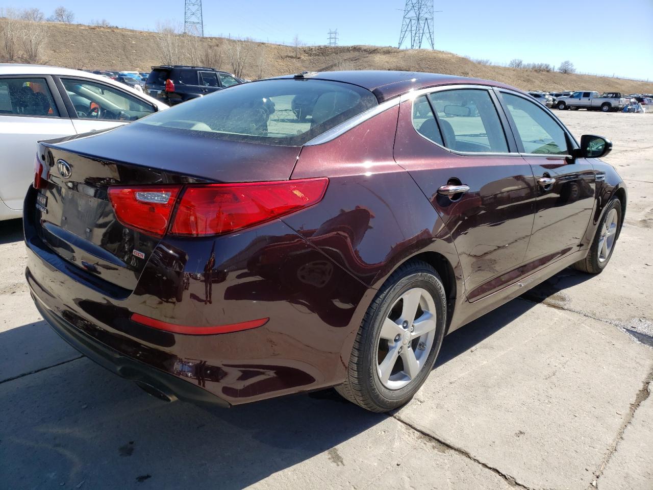 Photo 4 from auction – 2015 KIA OPTIMA LX with VIN 5XXGM4A70FG446548