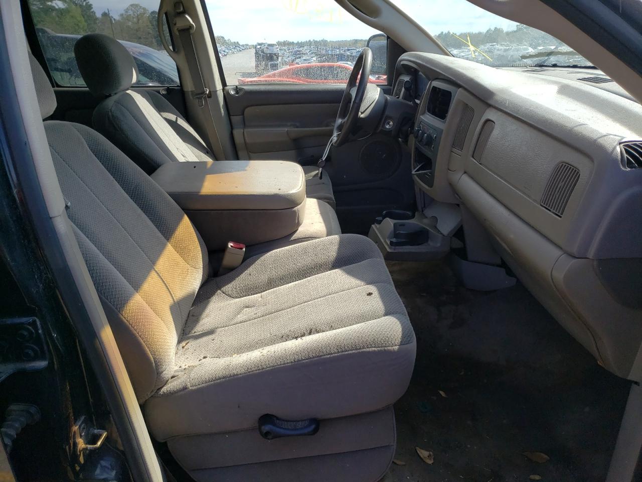 Photo 5 from auction – 2002 DODGE RAM 1500 with VIN 1D7HA18N72S654688