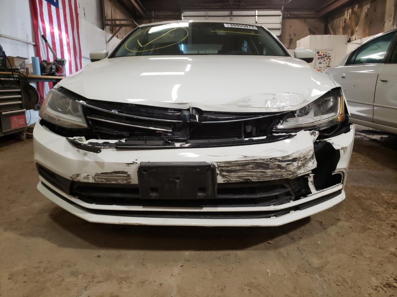 Photo 9 from auction – 2017 VOLKSWAGEN JETTA with VIN 3VW2B7AJXHM406604