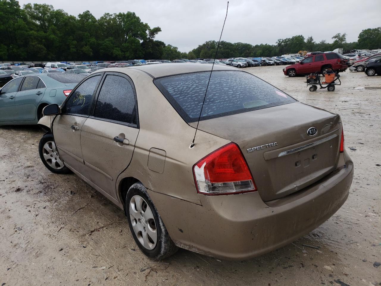Photo 3 from auction – 2009 KIA SPECTRA EX with VIN KNAFE221895601893