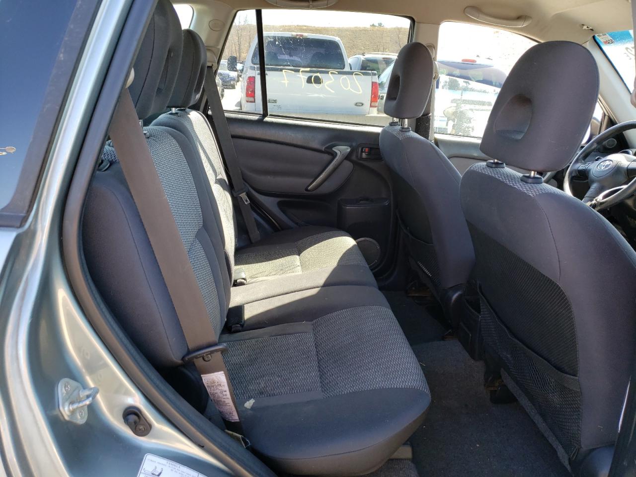 Photo 6 from auction – 2005 TOYOTA RAV4 with VIN JTEHD20V150069586