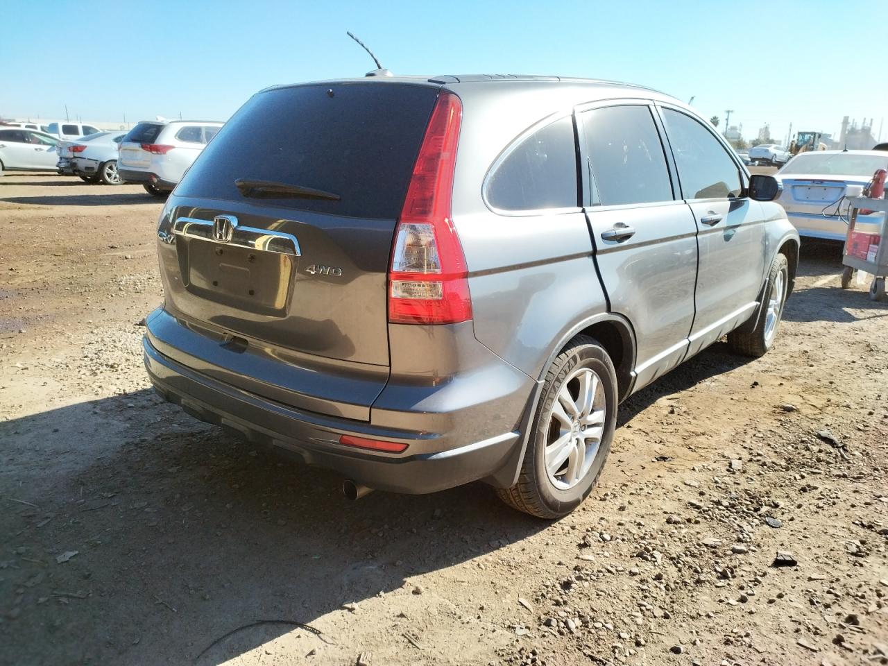 Photo 4 from auction – 2011 HONDA CR-V EXL with VIN JHLRE4H76BC007802