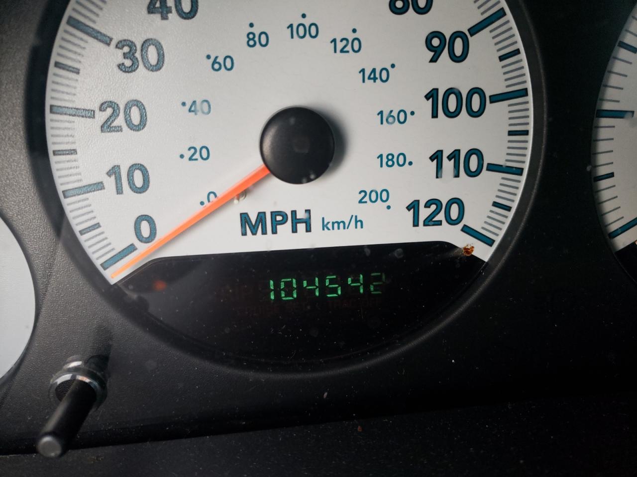 Photo 8 from auction – 2005 DODGE GRAND CARA with VIN 2D4GP44L75R465137