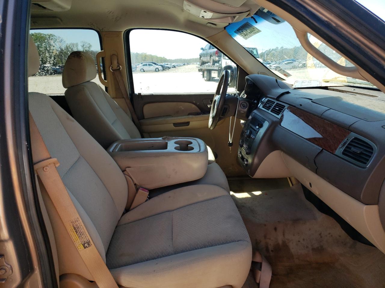 Photo 5 from auction – 2007 GMC YUKON with VIN 1GKFC13J97R146225