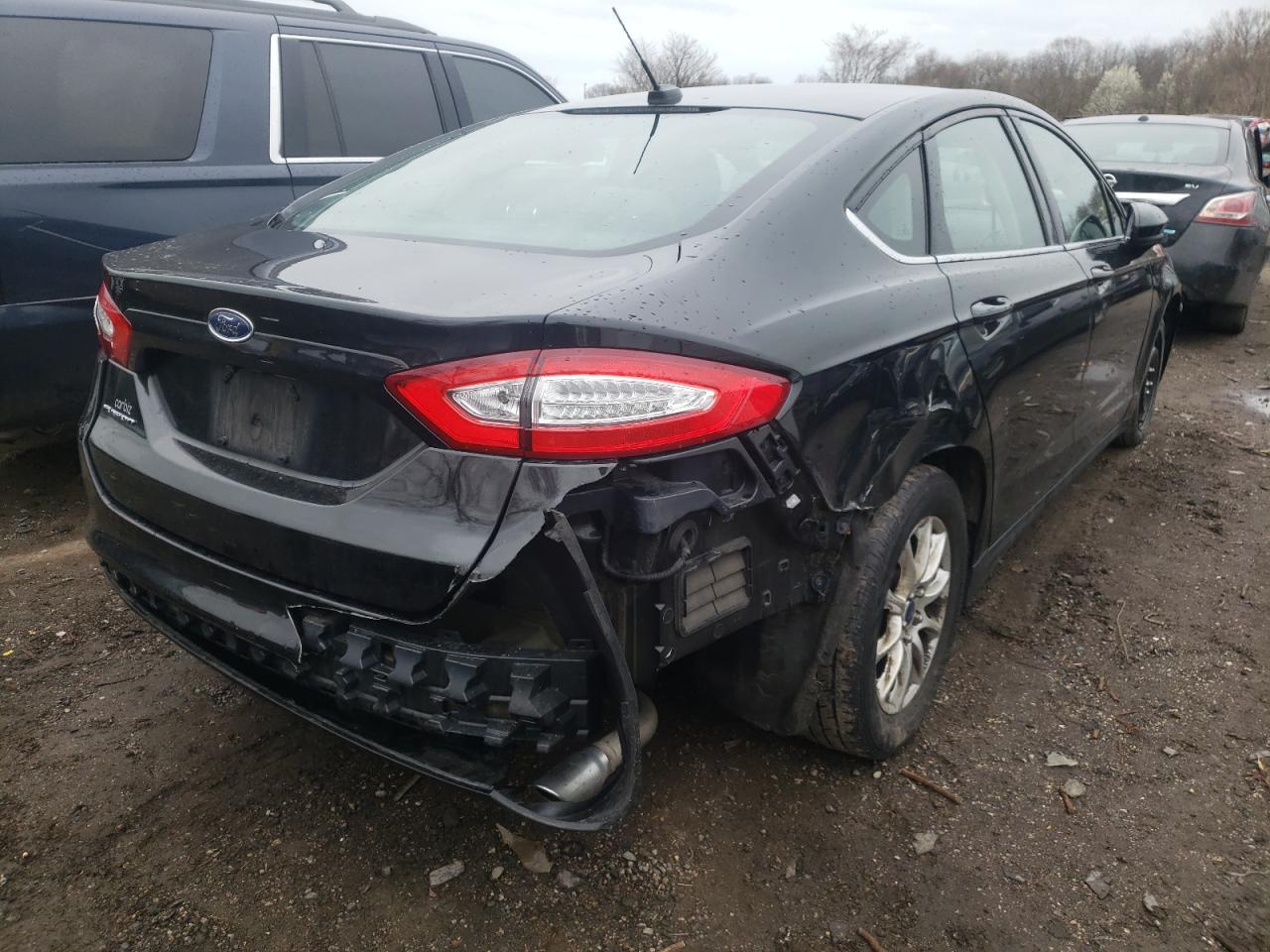 Photo 4 from auction – 2015 FORD FUSION S with VIN 3FA6P0G75FR167431