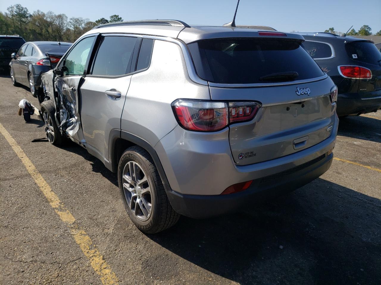 Photo 3 from auction – 2020 JEEP COMPASS LA with VIN 3C4NJCBB8LT205902
