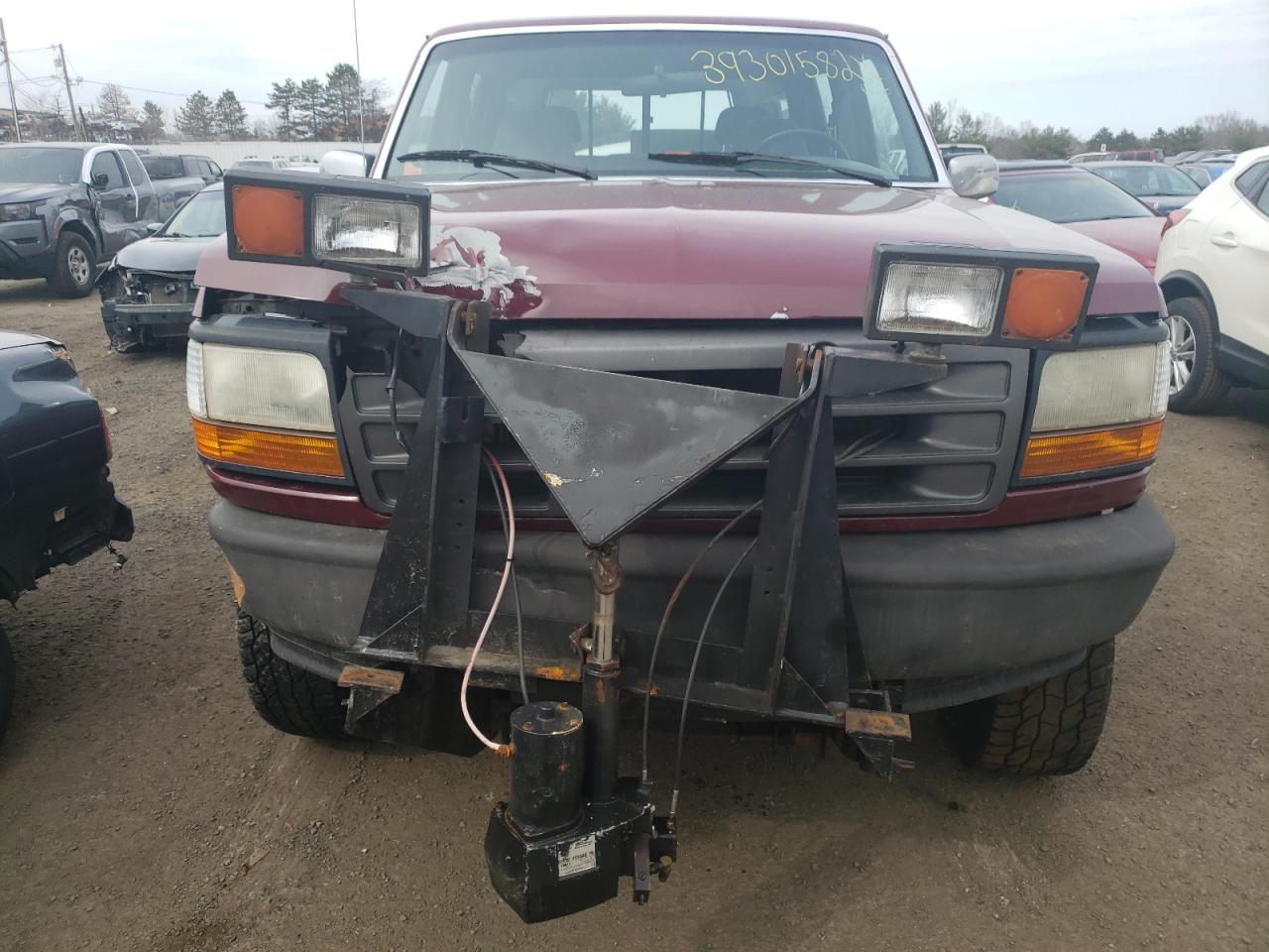 Photo 9 from auction – 1992 FORD F350 with VIN 2FTJW36G9NCA47049