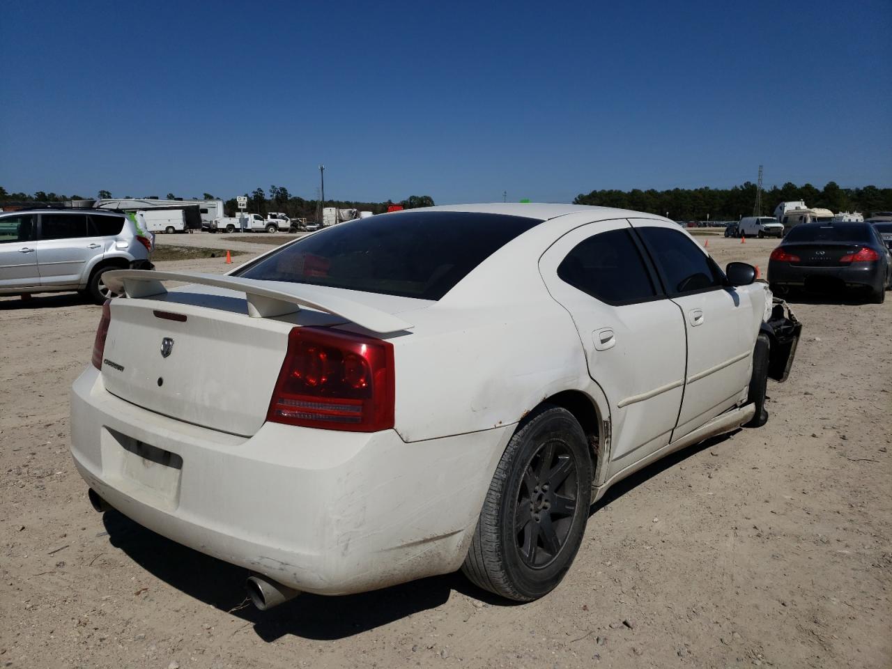Photo 4 from auction – 2006 DODGE CHARGER with VIN 2B3KA43G26H511074