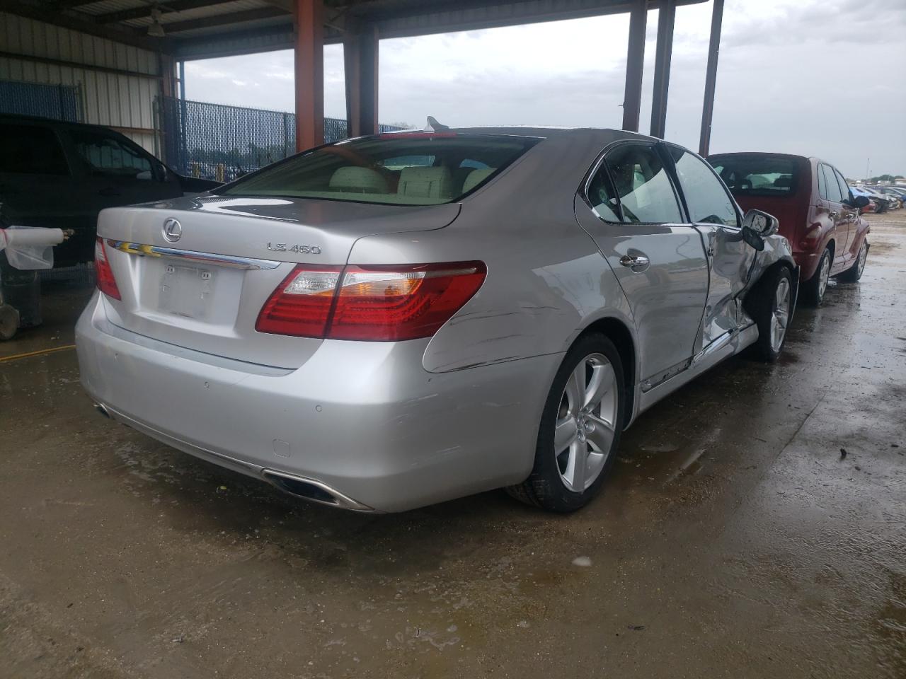 Photo 4 from auction – 2012 LEXUS LS 460 with VIN JTHBL5EF2C5113397