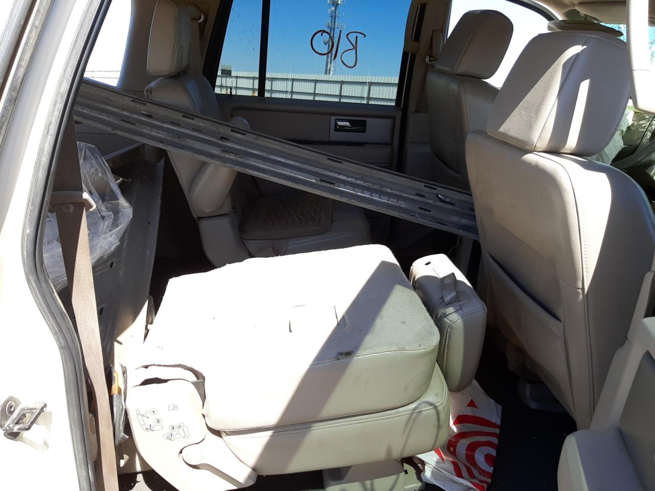 Photo 6 from auction – 2007 FORD EXPEDITION with VIN 1FMFK19567LA40015