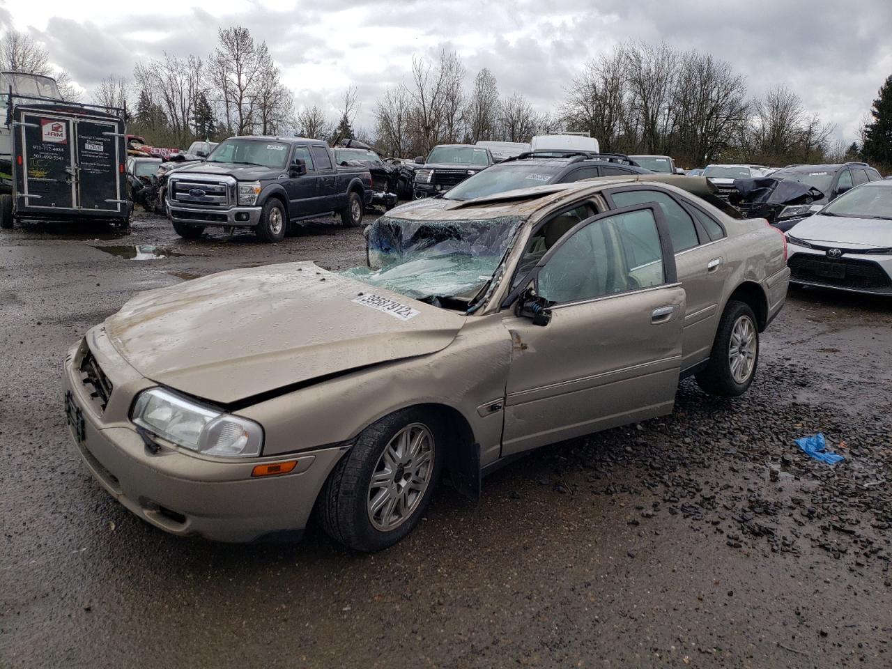 Photo 2 from auction – 2004 VOLVO S80 2.5T with VIN YV1TS59H641369243