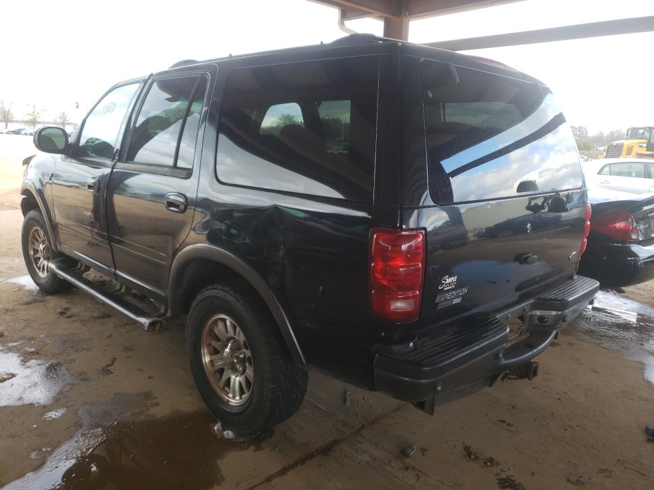 Photo 3 from auction – 2001 FORD EXPEDITION with VIN 1FMFU16L51LB53894