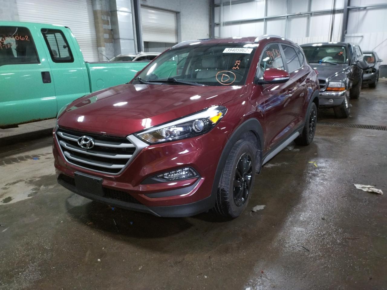 Photo 2 from auction – 2018 HYUNDAI TUCSON SEL with VIN KM8J3CA40JU624238