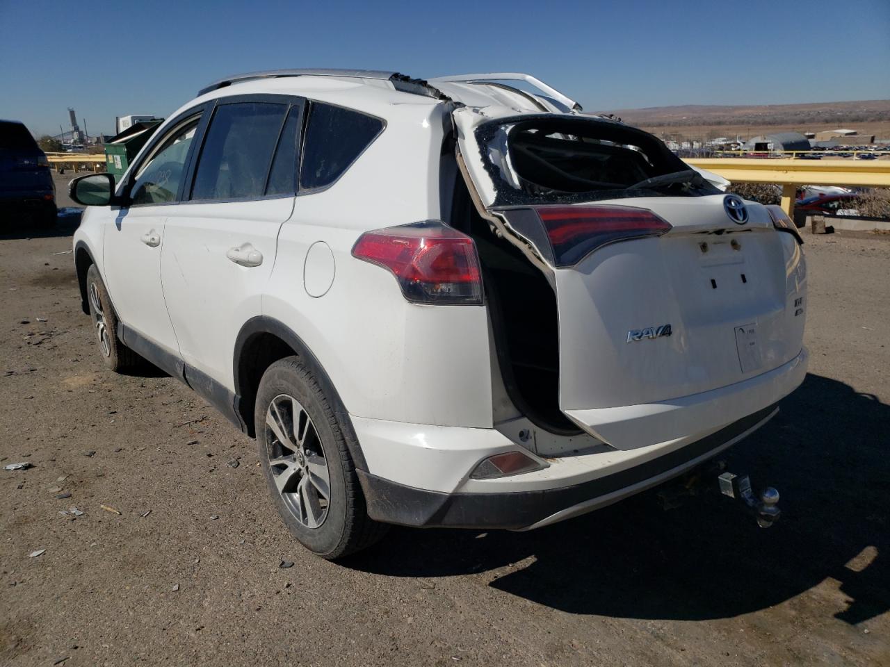 Photo 3 from auction – 2018 TOYOTA RAV4 ADVEN with VIN JTMRFREV4JJ749281