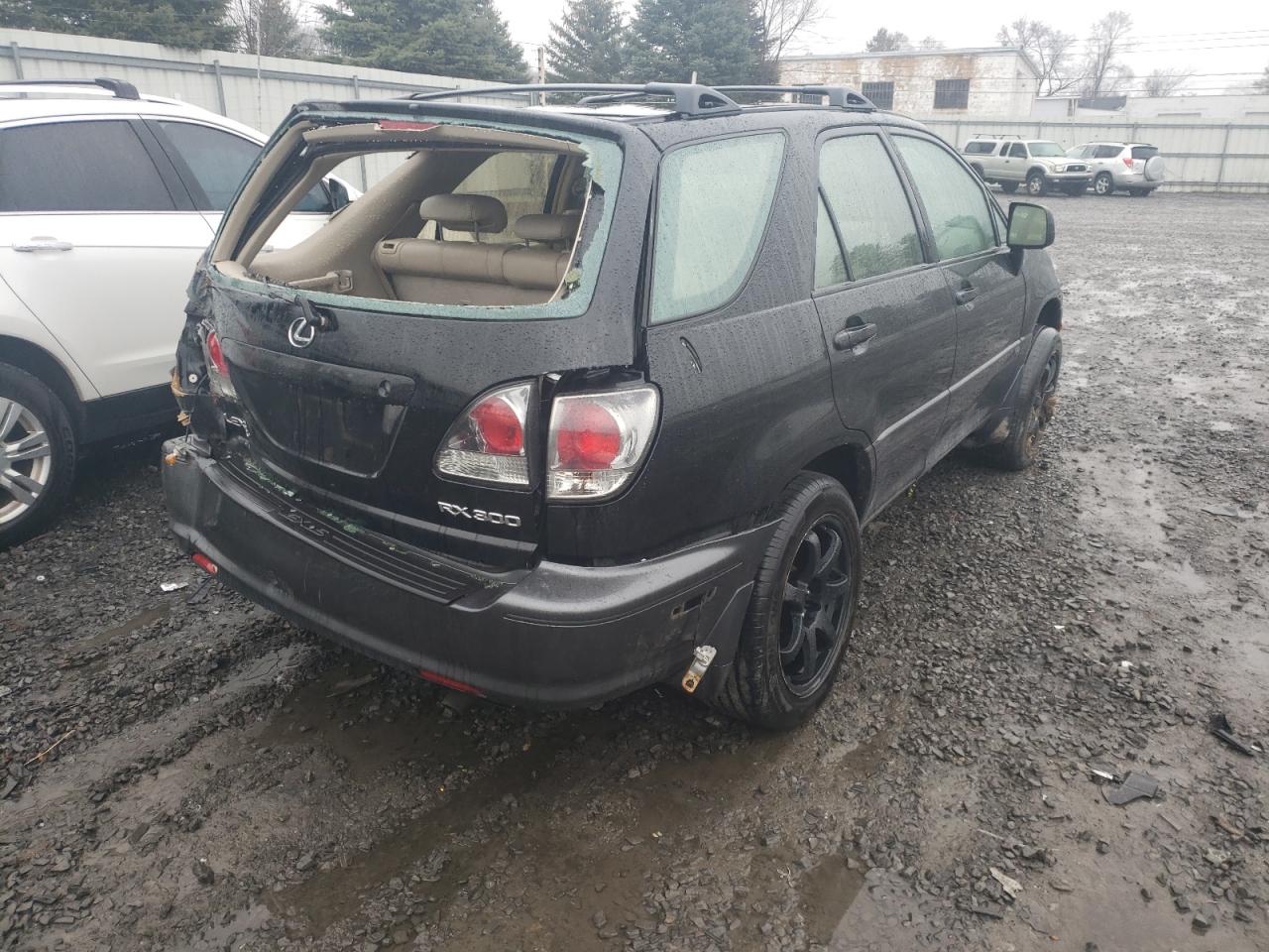 Photo 4 from auction – 2002 LEXUS RX 300 with VIN JTJHF10U920280897