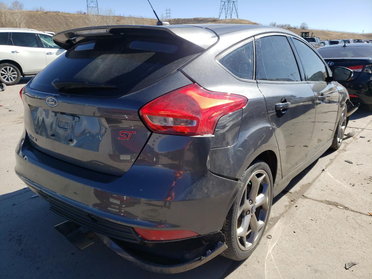Photo 4 from auction – 2018 FORD FOCUS ST with VIN 1FADP3L99JL304135