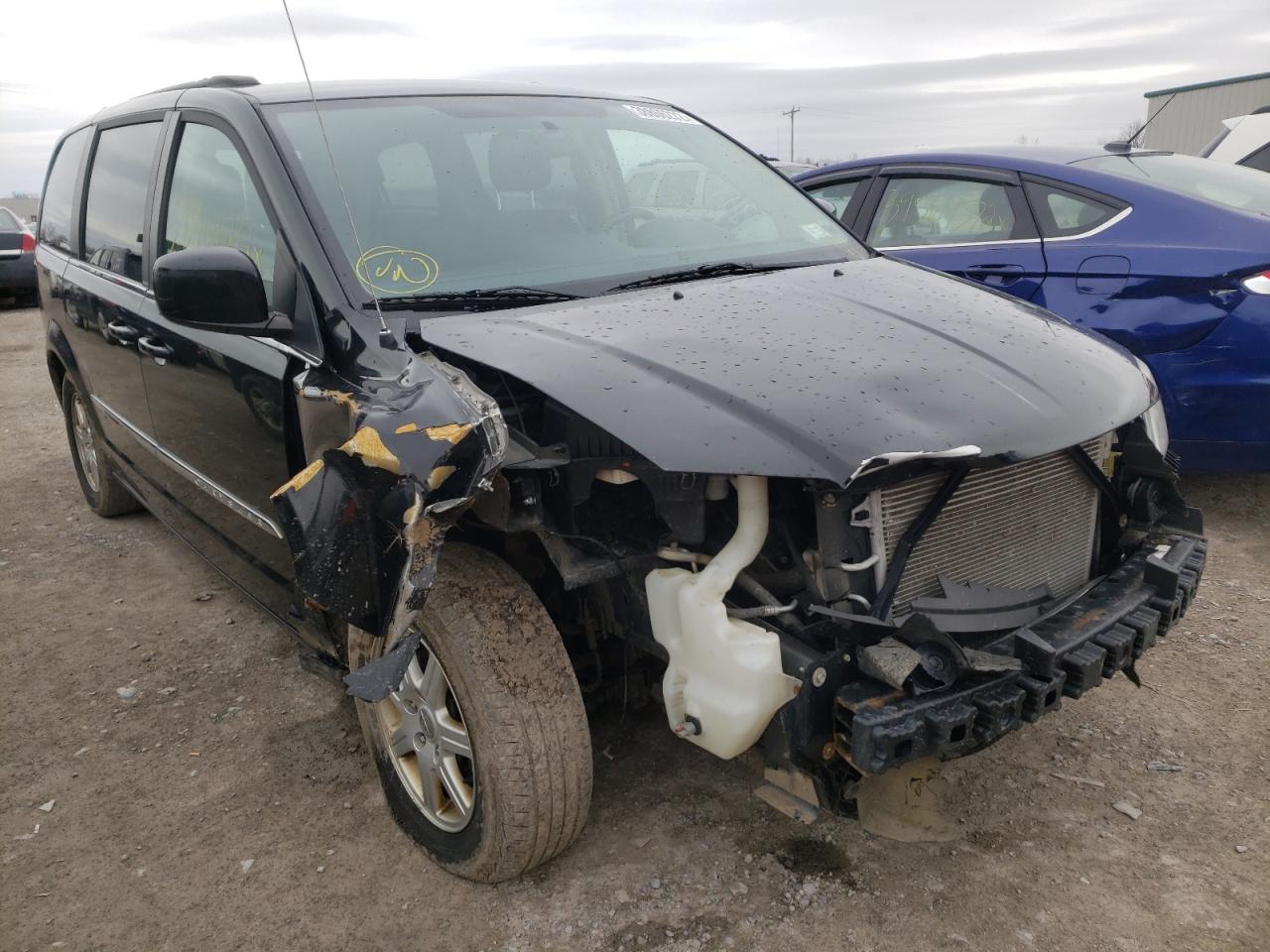 Photo 1 from auction – 2012 CHRYSLER TOWN & COU with VIN 2C4RC1BG6CR150817