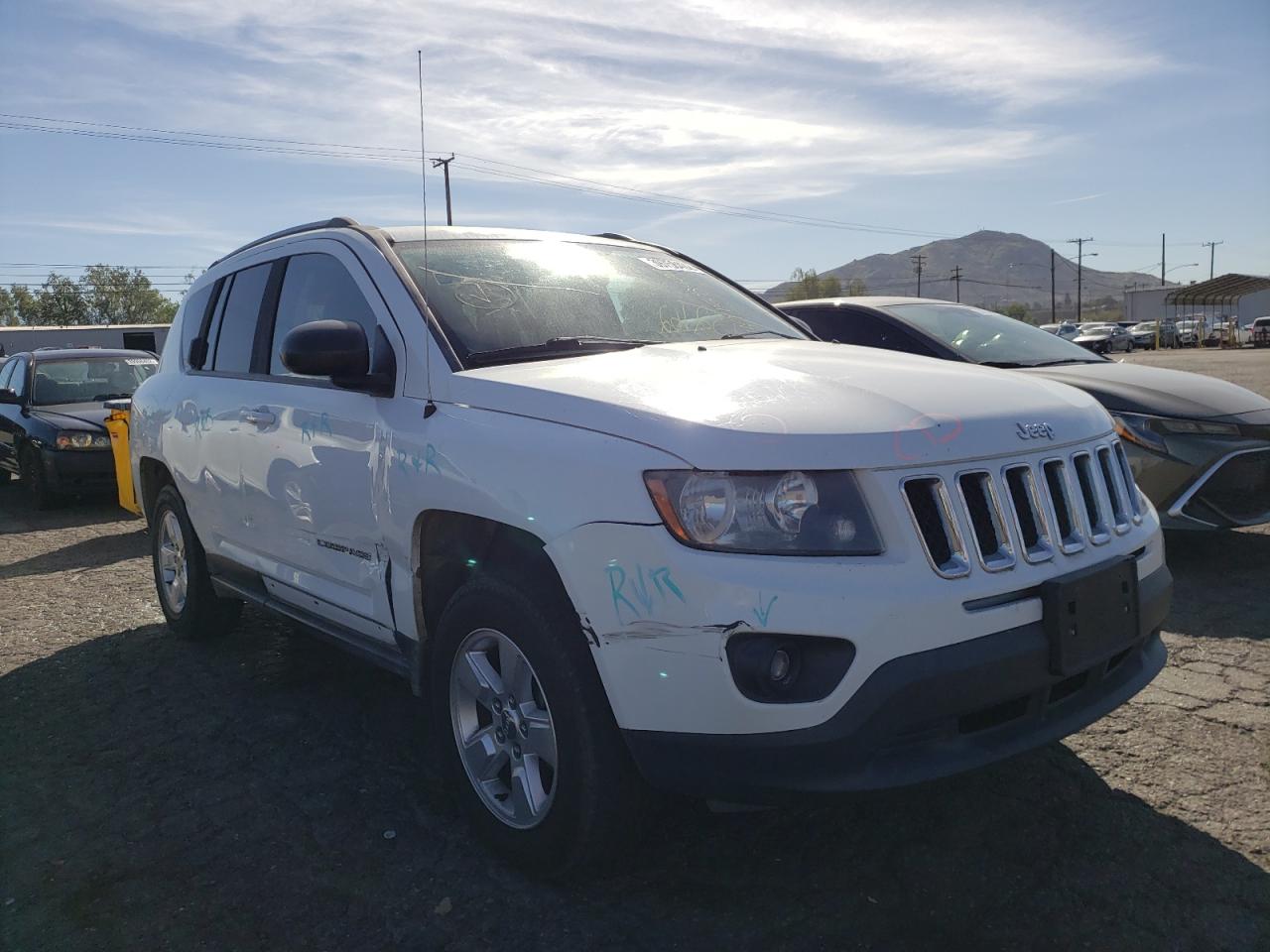 JEEP COMPASS SP 2015 with VIN 1C4NJCBA0FD427495 - Photo from auction
