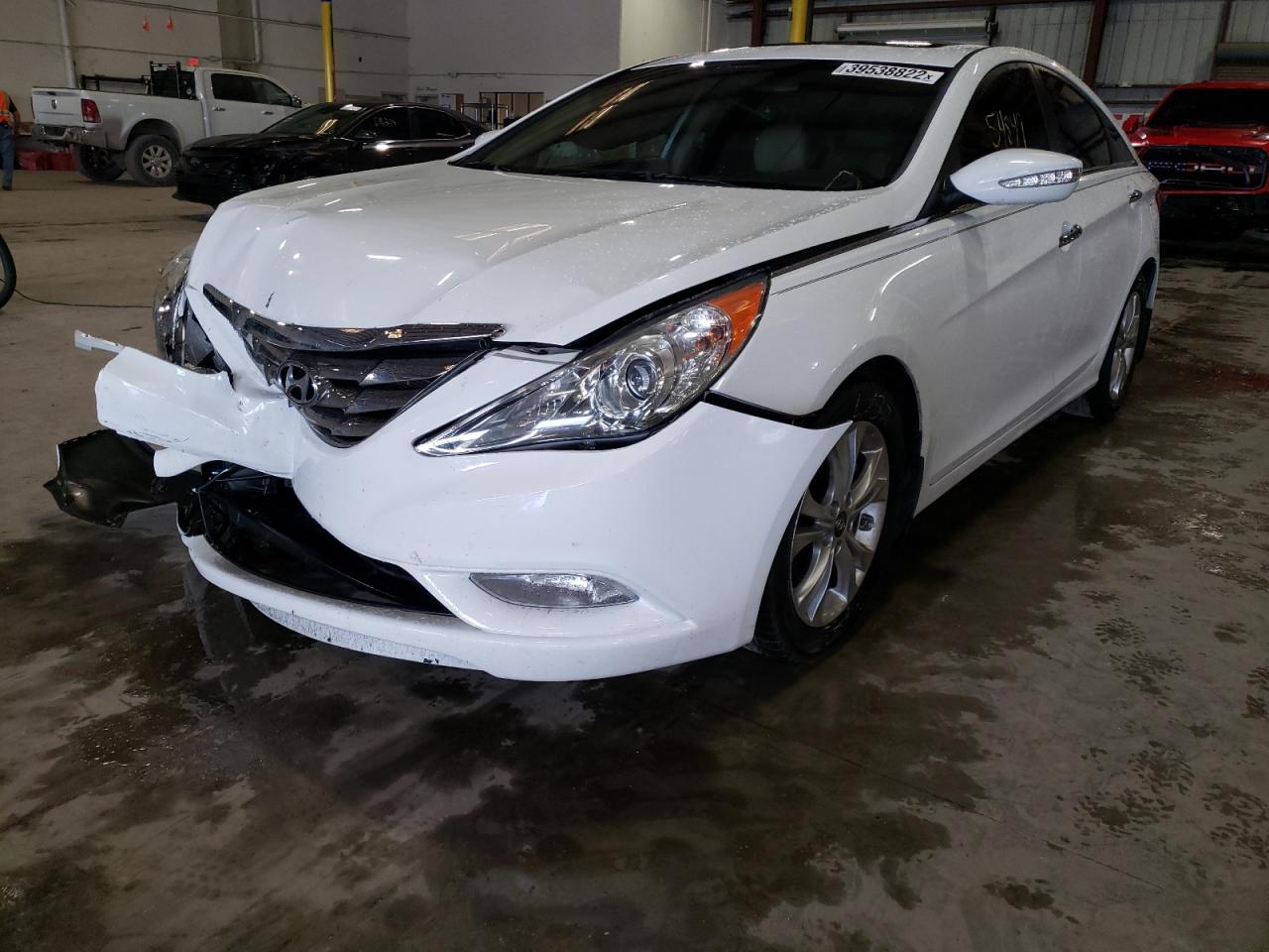 Photo 2 from auction – 2013 HYUNDAI SONATA SE with VIN 5NPEC4AC1DH659159
