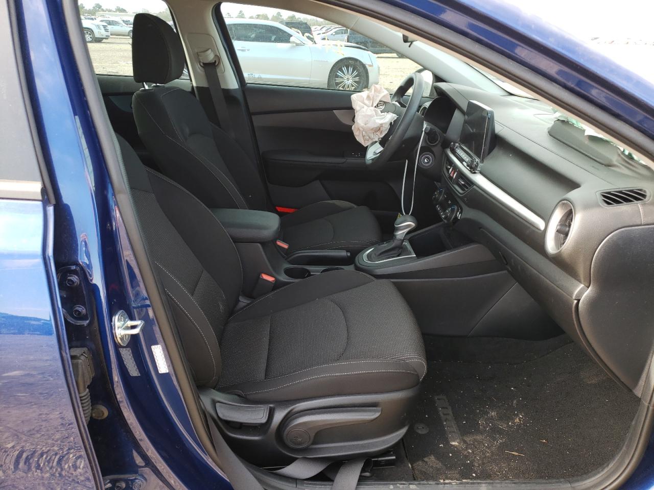 Photo 5 from auction – 2019 KIA FORTE FE with VIN 3KPF24ADXKE131511