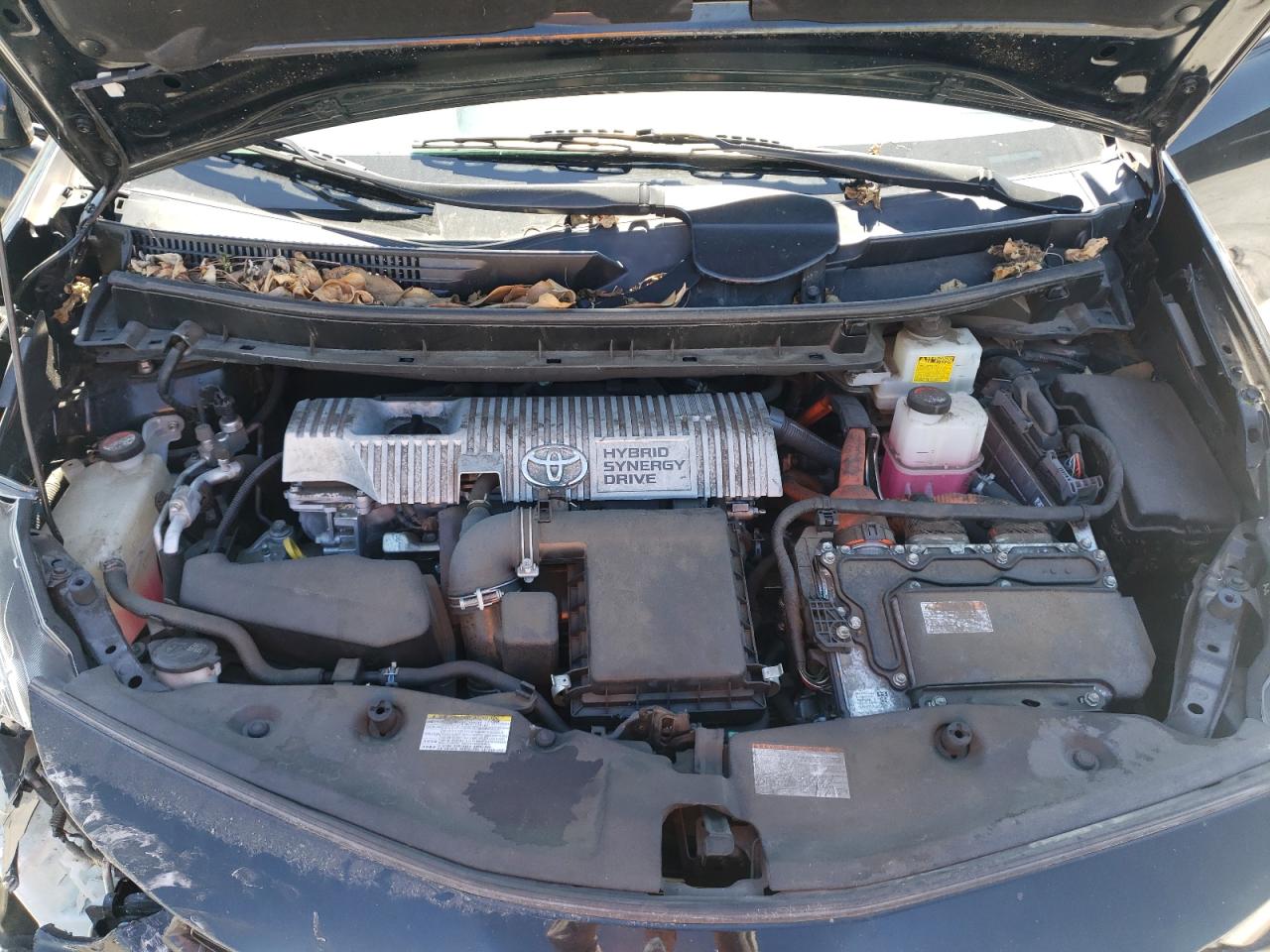 Photo 7 from auction – 2016 TOYOTA PRIUS V with VIN JTDZN3EU5GJ053786
