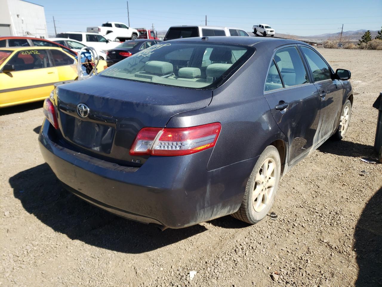 Photo 4 from auction – 2011 TOYOTA CAMRY BASE with VIN 4T1BF3EK0BU208549
