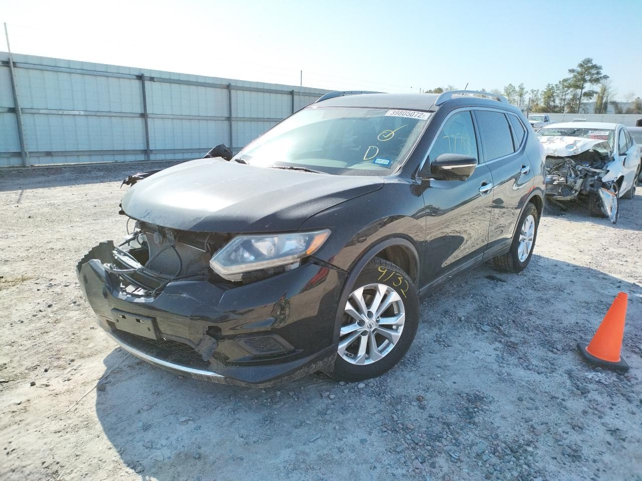 Photo 2 from auction – 2015 NISSAN ROGUE S with VIN 5N1AT2MT8FC764449