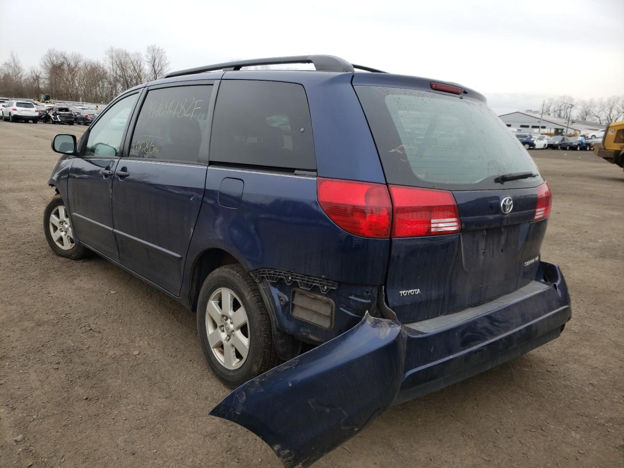 Photo 3 from auction – 2004 TOYOTA SIENNA CE with VIN 5TDZA23C44S173237