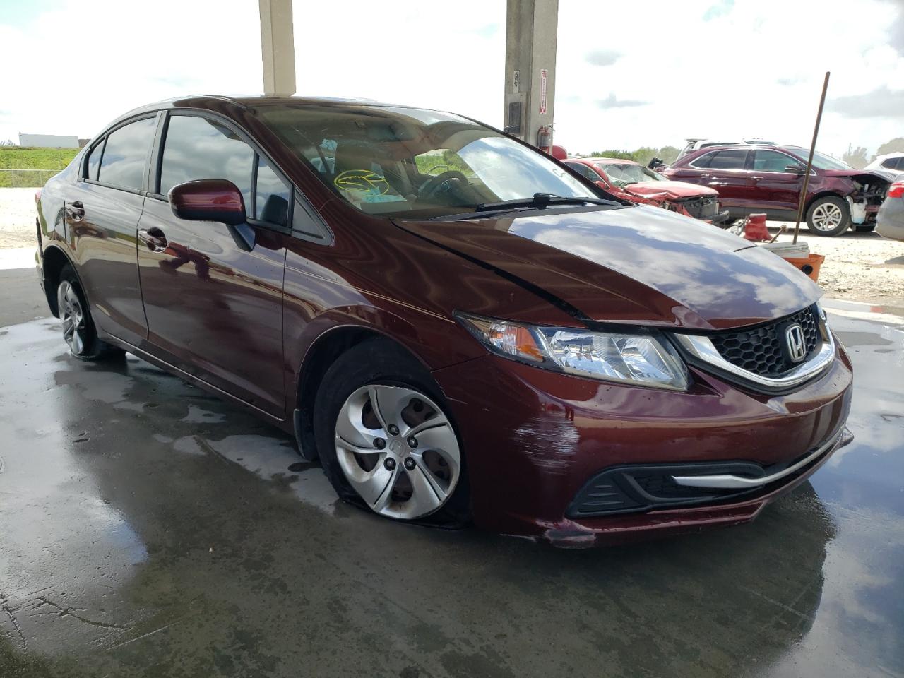 HONDA CIVIC LX 2014 with VIN 19XFB2F5XEE043097 - Photo from auction