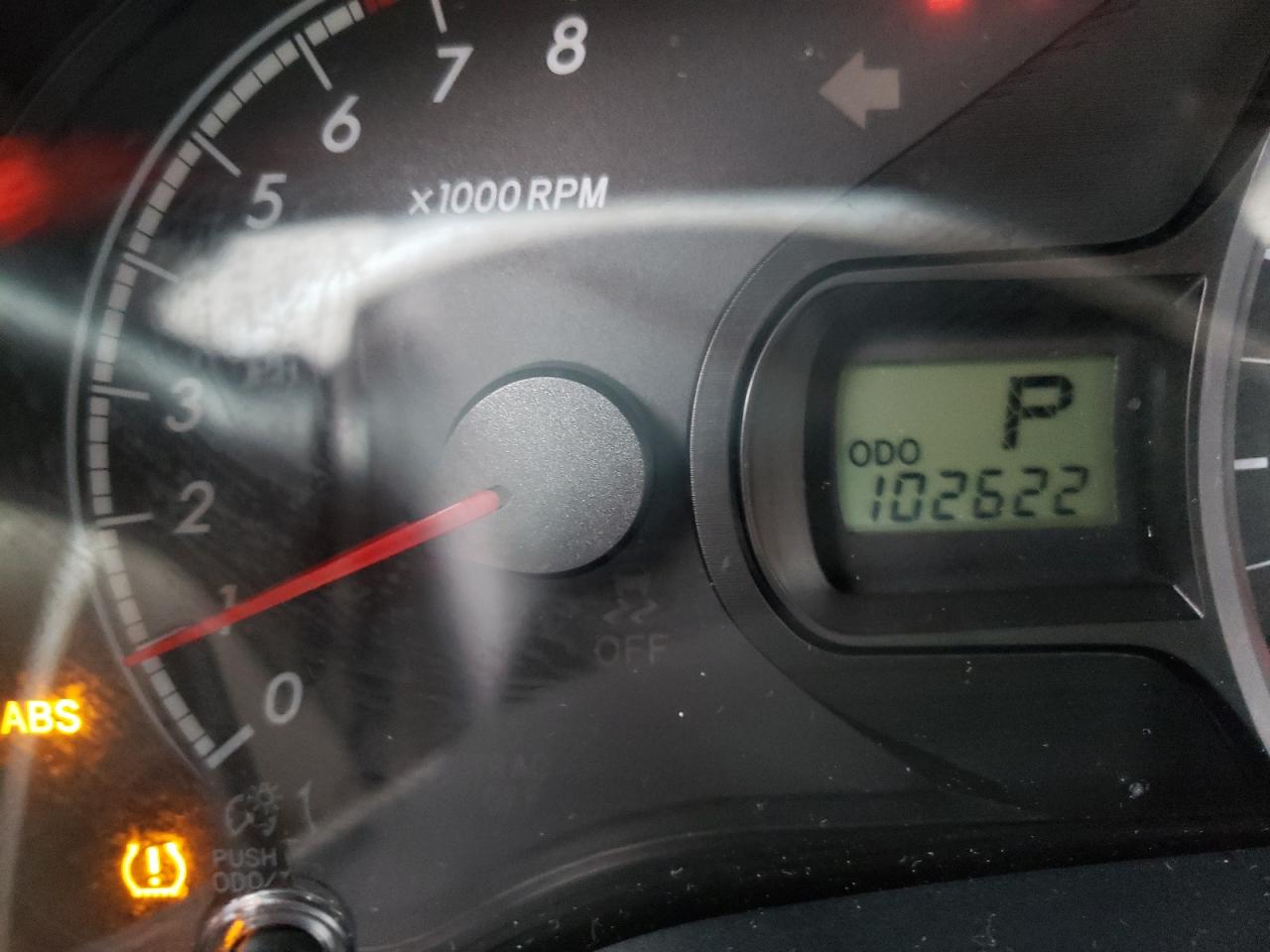 Photo 8 from auction – 2014 TOYOTA SIENNA LE with VIN 5TDKK3DC8ES462867