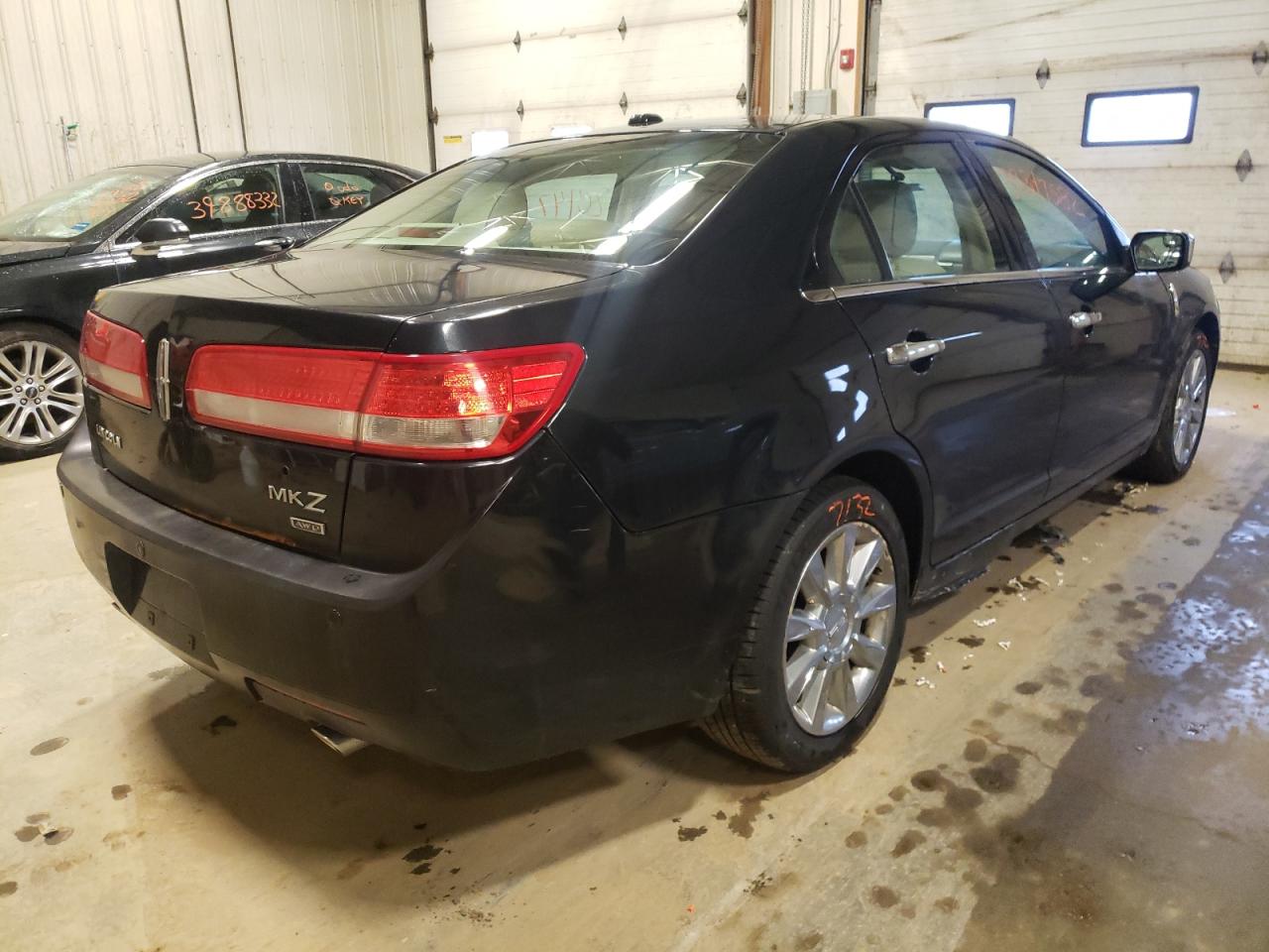 Photo 4 from auction – 2011 LINCOLN MKZ with VIN 3LNHL2JC8BR771786