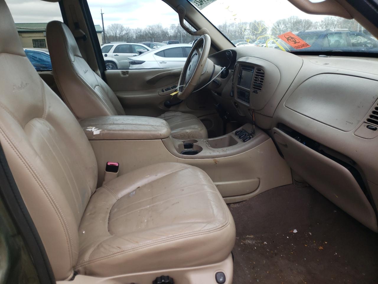 Photo 5 from auction – 2000 FORD EXPEDITION with VIN 1FMPU18L9YLA00656