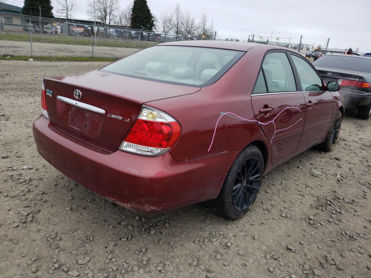 Photo 4 from auction – 2005 TOYOTA CAMRY LE with VIN 4T1BE32K95U058971