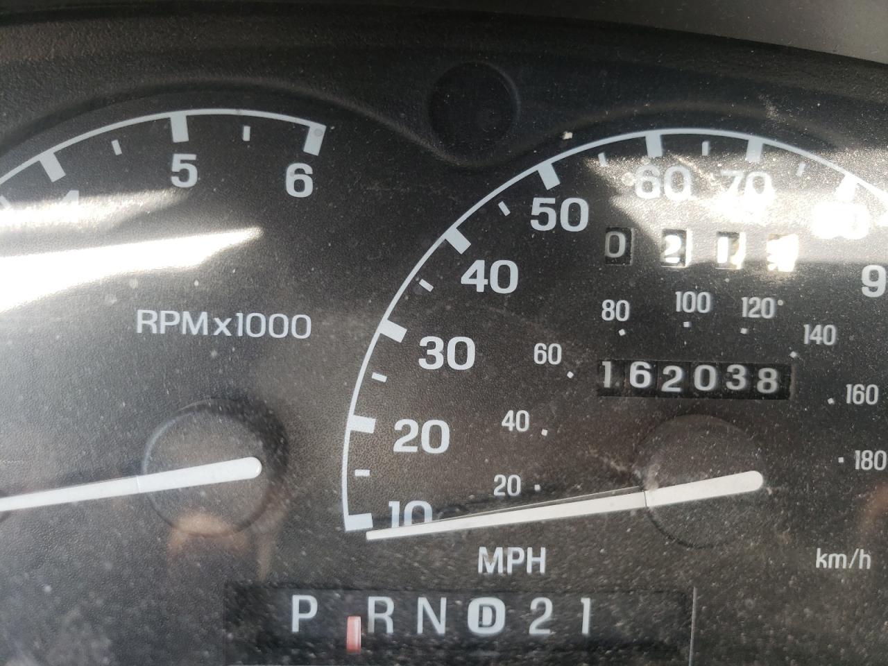 Photo 8 from auction – 2000 MERCURY MOUNTAINEE with VIN 4M2DU86P0YUJ44770