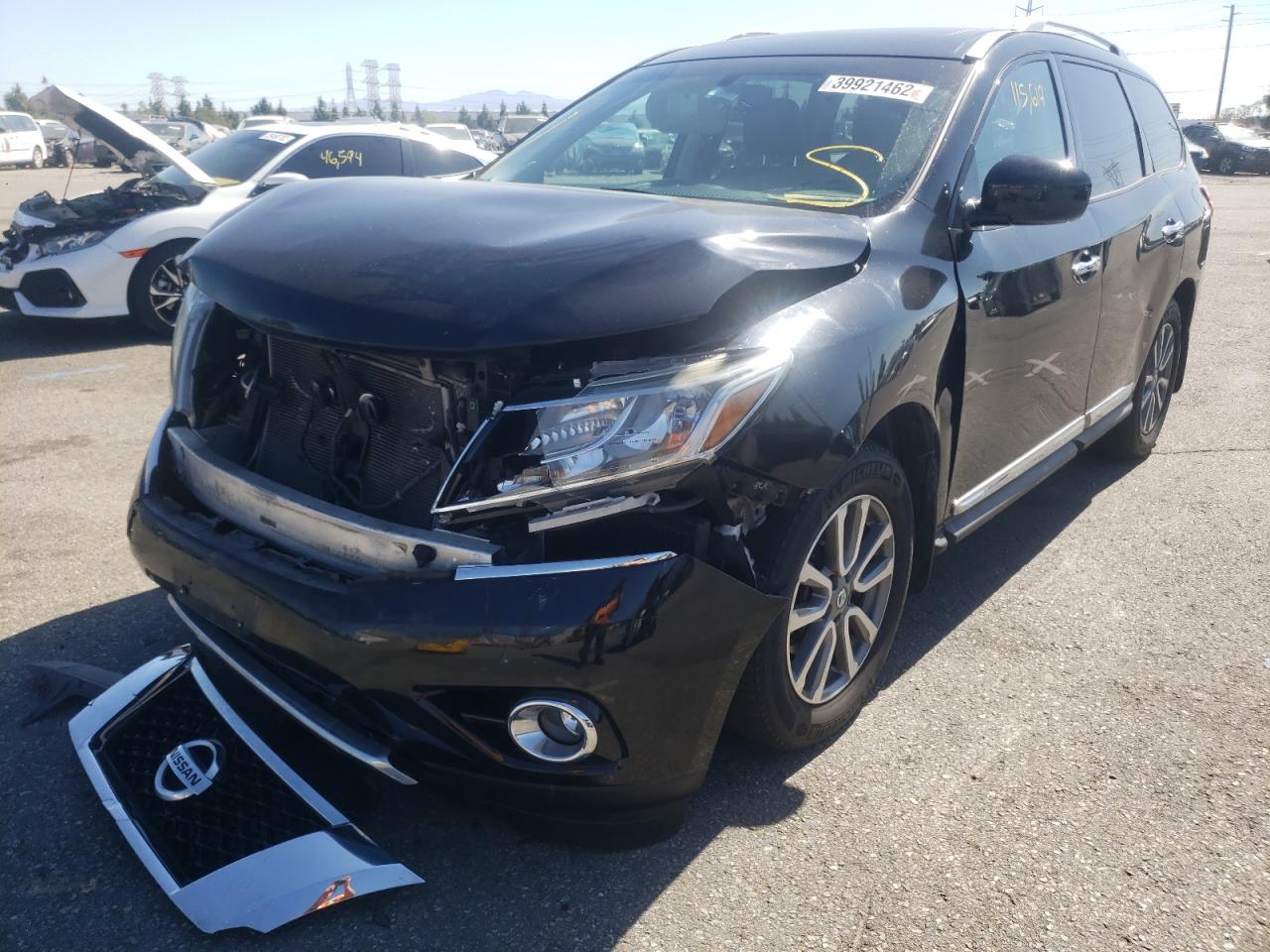 Photo 2 from auction – 2014 NISSAN PATHFINDER with VIN 5N1AR2MM2EC632308