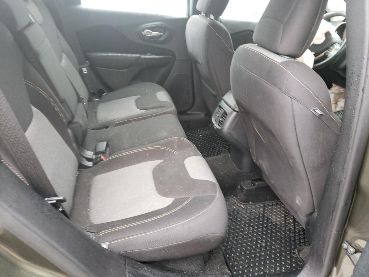 Photo 6 from auction – 2016 JEEP CHEROKEE S with VIN 1C4PJMAB8GW109770